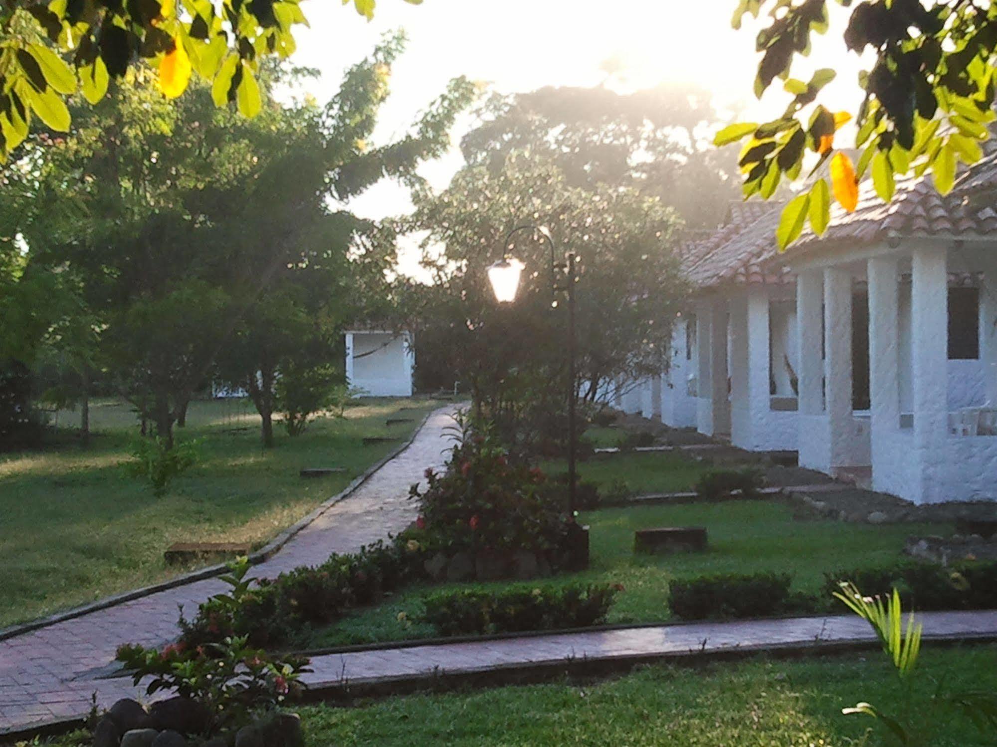Hotel Campestre Arboretto Villavicencio Extérieur photo