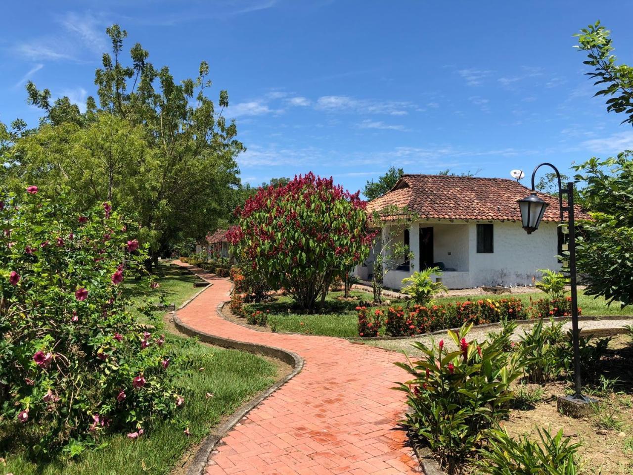 Hotel Campestre Arboretto Villavicencio Extérieur photo